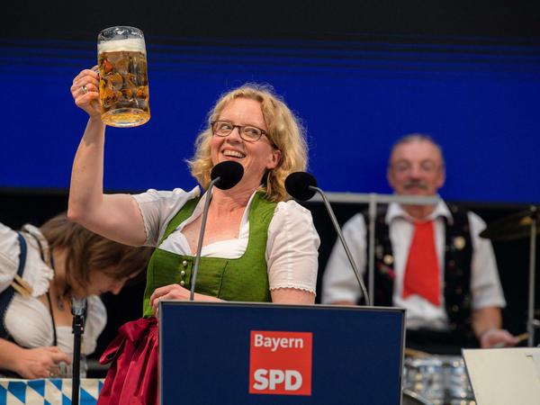 Natascha Kohnen, SPD-Landesvorsitzende in Bayern, beim politischen Frühschoppen.