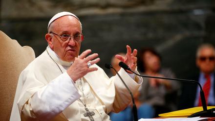 Papst Franziskus will mit dem Krisengipfel Konsequenzen aus den Missbrauchsskandalen erarbeiten. (Archivbild)