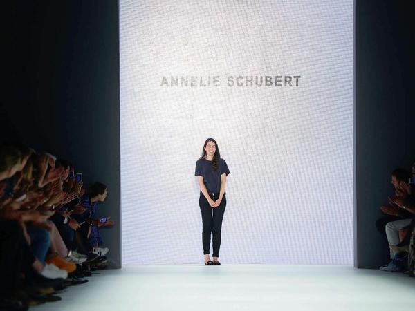 Verdient. Annelie Schubert zeigte erstmals auf er Fashion Week ihre Kollektion.