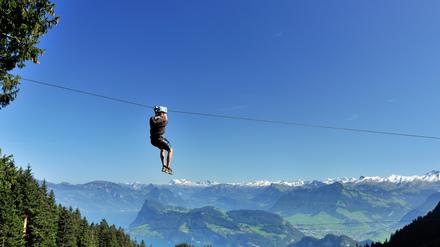 Wagemutig im größten Seilpark der Zentralschweiz: auf der Fräkmüntegg.
