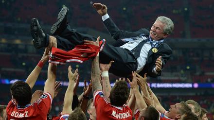Höhenflug. 2013 feierte der FC Bayern mit Jupp Heynckes das Triple, bei den Spielern war der Trainer überaus beliebt.