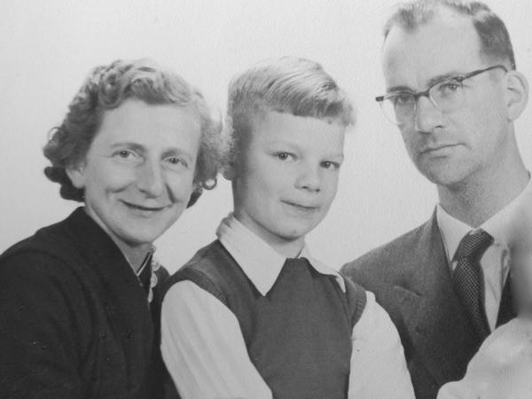 Florian Heydens Vater - Walter Ulbrichts Enkel - mit seinen Eltern.
