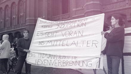 Protest gegen das Karlsruher Abtreibungsurteil im Jahr 1993.