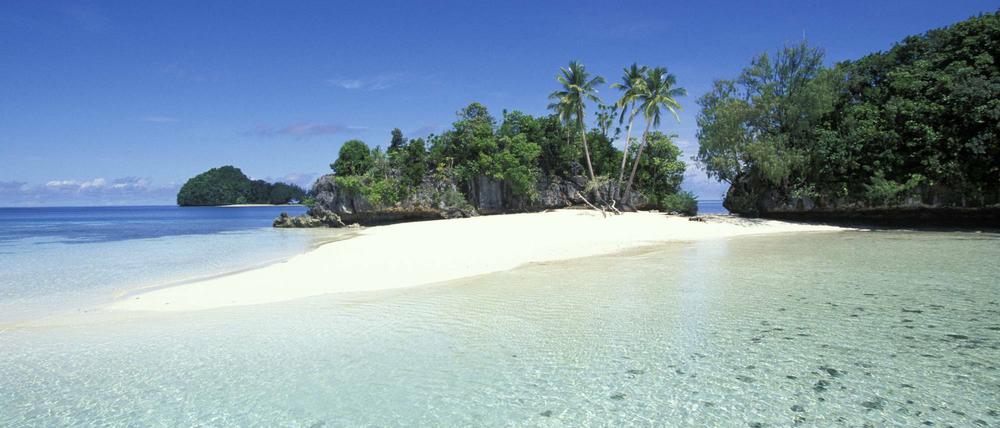 Strand im Inselstaat Palau, der zu Mikronesien gehört.