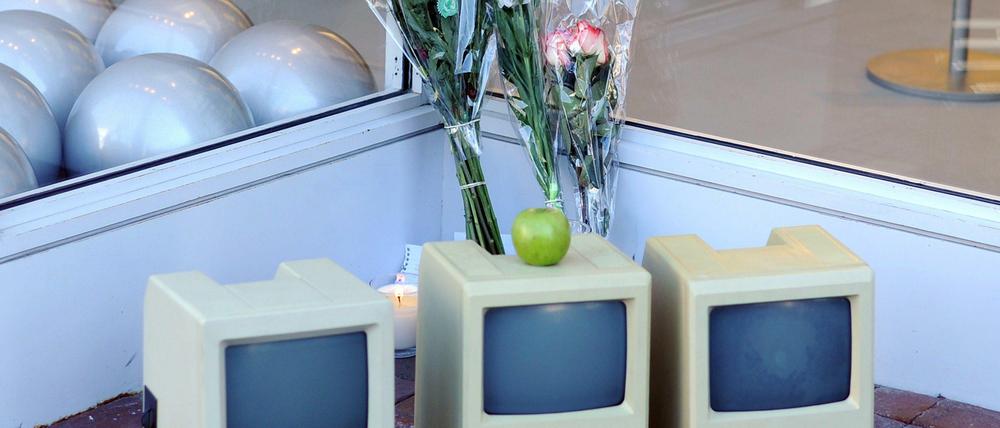 Happy Birthday Macintosh. Vor 30 Jahren stellte Apple den ersten bezahlbaren Computer mit Maus und grafischer Benutzeroberfläche vor.
