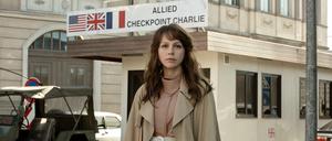Die Frau am Checkpoint Charlie: Petra Schmidt-Schaller spielt in "Wendezeit" eine DDR-Spionin, die in den US-Geheimdienst CIA eingeschleust wurde.