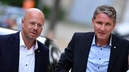 Redebedarf: Björn Höcke, AfD-Vorsitzender in Thüringen (re,) neben Andreas Kalbitz.