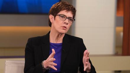 Die neue CDU-Chefin Annegret Kramp-Karrenbauer bei "Anne Will" 