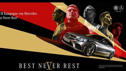 Weil auf dem Werbeplakat von DFB-Sponsor Mercedes-Benz zwei Bayern-Spieler zu sehen sind, gibt es nun Streit zwischen dem Fußball-Club und dem DFB.