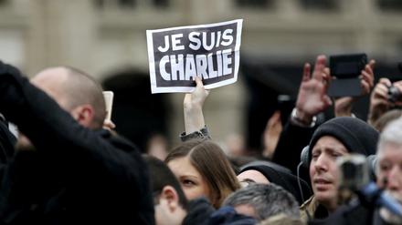 Erhielt viel Unterstützung nach dem Terroranschlag: das französische Satiremagazin "Charlie Hebdo" (Archivbild)
