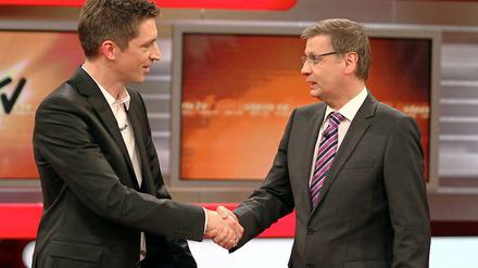 Rechts alt, links neu: Günther Jauch wünscht seinem Nachfolger bei Stern TV, Steffen Hallaschka, viel Erfolg.