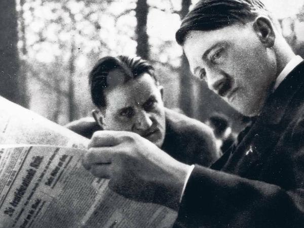 Konnte sich Adolf Hitler 1945 ins Erdinnere retten?