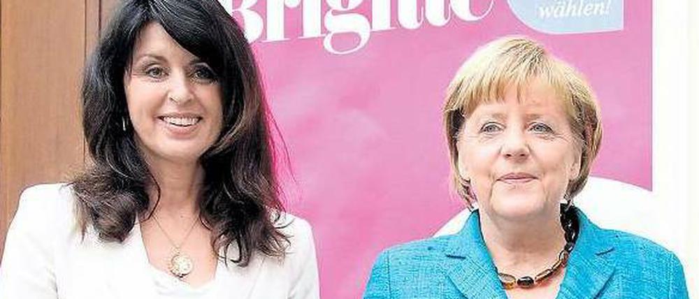 Über Politik diskutieren und trotzdem überlegen, was abends gekocht wird. Das ist für „Brigitte“-Chefredakteurin Brigitte Huber (l.) keine Frage des Könnens. In Berlin sprach sie kürzlich mit Bundeskanzlerin Angela Merkel über Frauen, Feminismus und Freunde. 