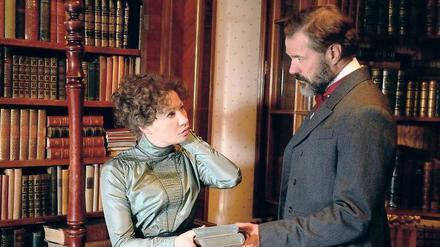 Alfred Nobel (Sebastian Koch) verliebt sich in Bertha von Suttner (Brigit Minichmayr).