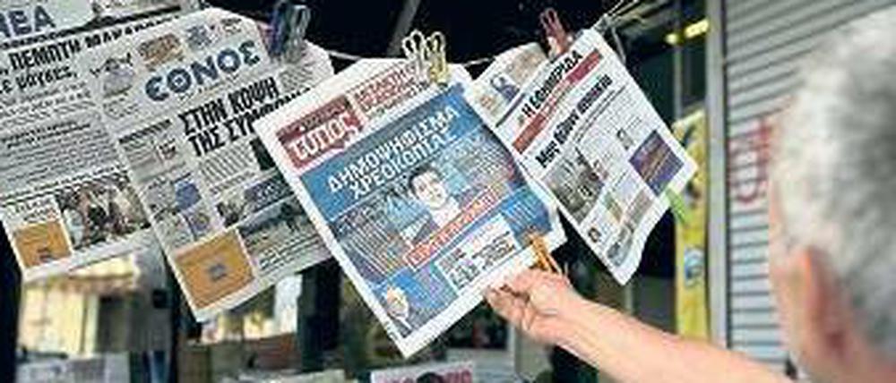 Verunsicherung. Die Zeitungen in Griechenland schüren täglich neue Gerüchte.