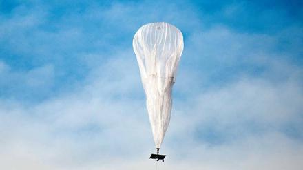 Flieg, Internet, flieg. Ein Google-Ballon mit Transponder