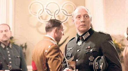 Plötzlich kommt heraus, dass er jüdische Vorfahren hat: Wolfgang Fürstner (Simon Schwarz, r.) organisiert für die Nazis die Olympischen Spiele 1936. 
