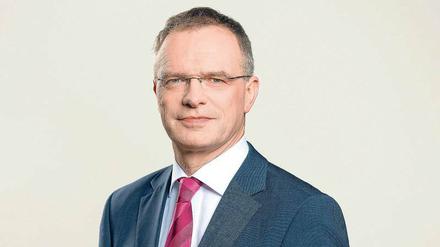 Stefan Raue, trimedialer Chefredakteur des Mitteldeutschen Rundfunks, ist Alleinkandidat für das Amt des Deutschlandradio-Kandidaten