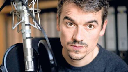 Gefrusteter Kommissar: Alexander Khuon, festes Ensemblemitglied am Deutschen Theater Berlin, leiht seine Stimme regelmäßig dem „Radio-Tatort“ des RBB.