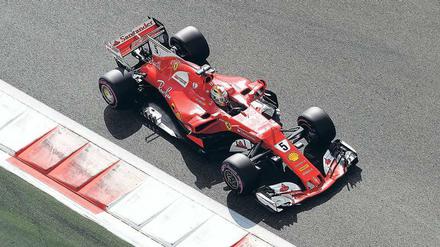 Sebastian Vettel fährt weiter im Ferrari. Unklar, welcher Sender überträgt.