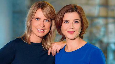 Störmomente. Jessy Wellmer, 39 (l.), und Eva-Maria Lemke, 37, sind als Moderatorinnen von „Sportschau“ und „Kontraste“ die bekanntesten weiblichen RBB-Gesichter in der ARD. Nun werden sie Gastgeberinnen im Talk „Hier spricht Berlin“ (Dienstag, ARD, 23 Uhr). 