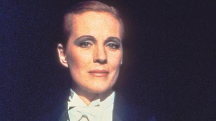 Die andere Julie Andrews. Durch ihre Rolle in „Victor/Victoria“ wurde die Schauspielerin zur Queer-Ikone. Foto: Getty Images