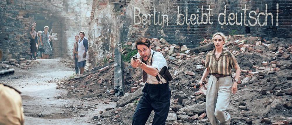 Deutsch-amerikanische Zusammenarbeit: Die Berliner Kommissarin Elsie Garten (Nina Hoss) will zusammen mit dem New Yorker Cop Max McLaughlin (Taylor Kitsch) der Gangsterbande des „Engelmachers“ das Handwerk legen. 
