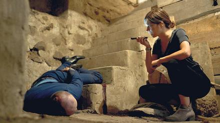 Schwieriges Erbe: Kriminaltechnikerin Viktoria (Claudia Eisinger) findet im Keller des Onkels einen Toten. 