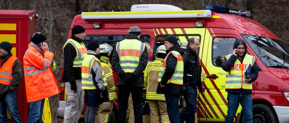 Beim Zugunglück in der Nähe von Bad Aibling (Bayern) waren am Dienstag mindestens zehn Menschen getötet worden, es gab rund 80 Verletzte.
