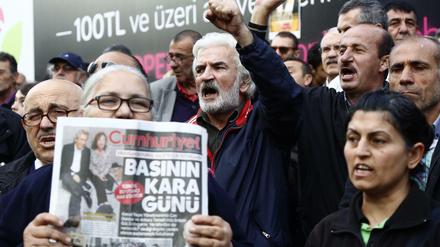 Erst im November wurde die Chefredaktion der türkischen Tagezeitung "Cumhuriyet" verhaftet.