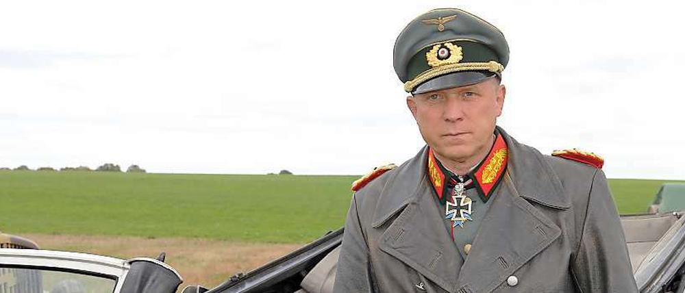 Ulrich Tukur als Wüstenfuchs Rommel: Die bad guys werden von grundsympathischen Schauspielern dargestellt.