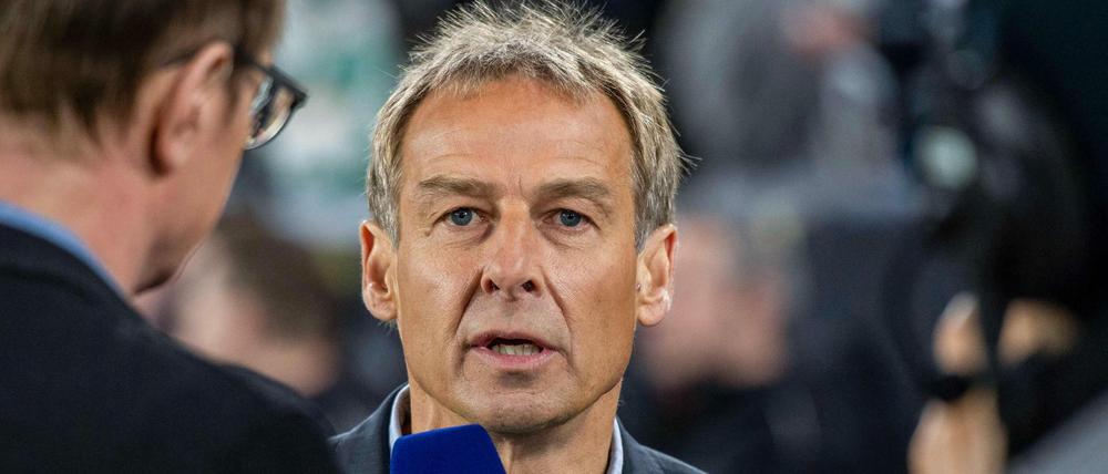 Zugeordnet. Jürgen Klinsmann ist am Sonntag wieder Experte bei RTL. 