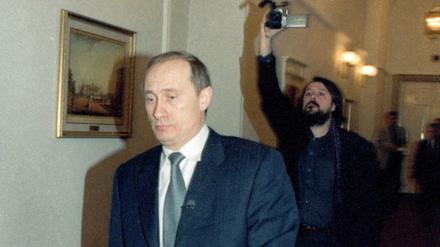 Seinem Motiv auf den Fersen: Filmemacher Witali Manski (re.) mit Wladimir Putin im ersten Jahr der Präsidentschaft