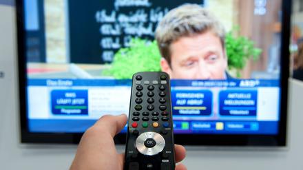 DVB-T-Zuschauer schauen künftig in die Röhre. Die RTL-Gruppe verabschiedet sich vom Antennen-TV.