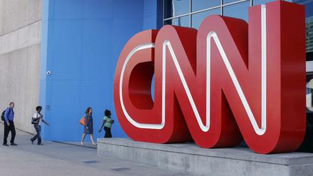Bei den Verhandlungen über die milliardenschwere Übernahme des US-Medienkonzerns Time Warner durch den Mobilfunkriesen AT&T rückt nun der Nachrichtensender CNN in den Fokus.