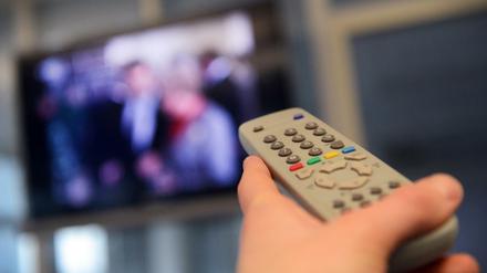 Fernsehen kostet - wie viel, wird in einem mühsamen Prozess festgelegt.