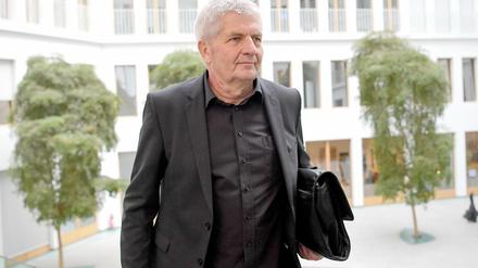 Der Ex-DDR-Bürgerrechtler Roland Jahn (66) leitet die Stasi-Unterlagenbehörde.