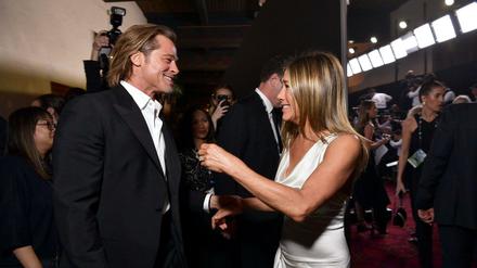 Tiefer Blick: Brad Pitt und Jennifer Aniston bei der Verleihung der SAG Awards.