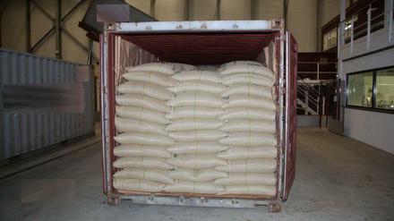 Mitarbeiter einer Nespresso-Fabrik in Romont, Schweiz entdecken mehr als 500 Kilogramm Kokain.