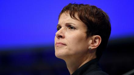 Den Kampf in der Partei gewonnen, bei einem Auftritt in einem Biergarten in Essen verloren: Die neue AfD-Vorsitzende Frauke Petry. 