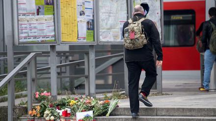 Gedenken an die Opfer der Messerattacke am S-Bahnhof von Grafing
