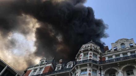Der Brand im Mandarin Oriental Hotel in London 