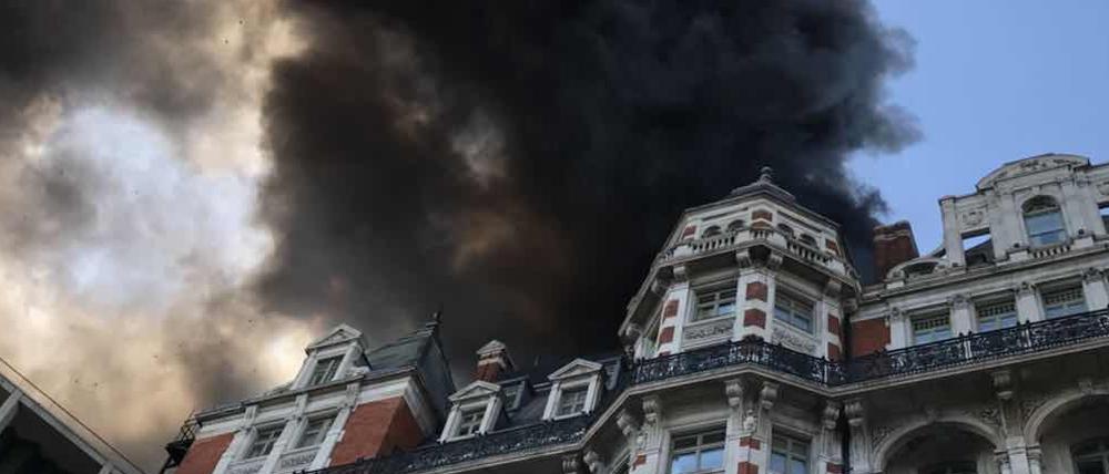 Der Brand im Mandarin Oriental Hotel in London 