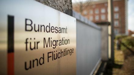Außenansicht vom Bundesamt für Migration und Flüchtlinge. 