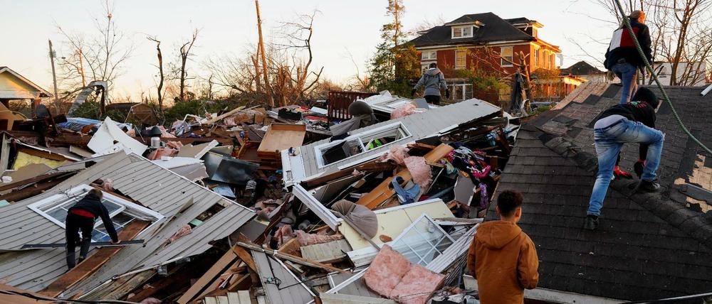 Fassungslosigkeit im vom Tornado verwüsteten Mayfield im US-Bundesstaat Kentucky.