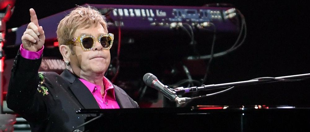Der britische Musiker Elton John hat seinen Abschied von der Bühne verkündet. 