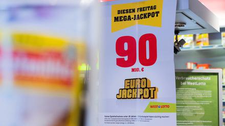 Ein Spieler aus Hessen hat am Freitag 90 Millionen Euro im Eurojackpot gewonnen.