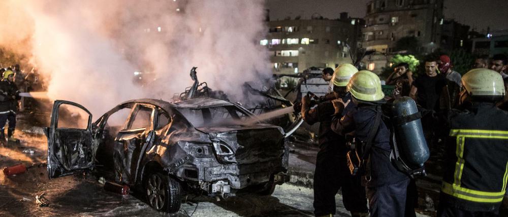 Bei einer Explosion in der Innenstadt Kairos sind nach offiziellen Angaben mindestens 16 Menschen getötet und 21 weitere verletzt worden.