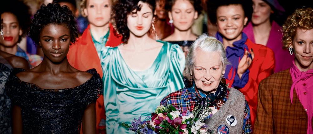 Vivienne Westwood auf der London Fashion Week im Februar. 1993 bis 2005 lehrte die Designerin in Berlin.