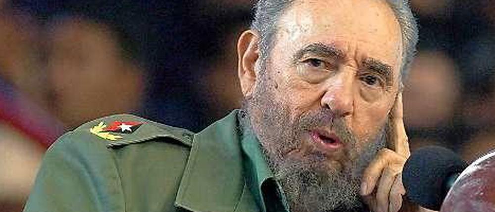 Fidel Castro schreibt in einem Brief, dass er eine friedliche Lösung mit den USA trotz aller Skepsis nicht ablehne. Hier eine Aufnahme des ehemaligen Präsident Kubas aus dem Jahre 2006.